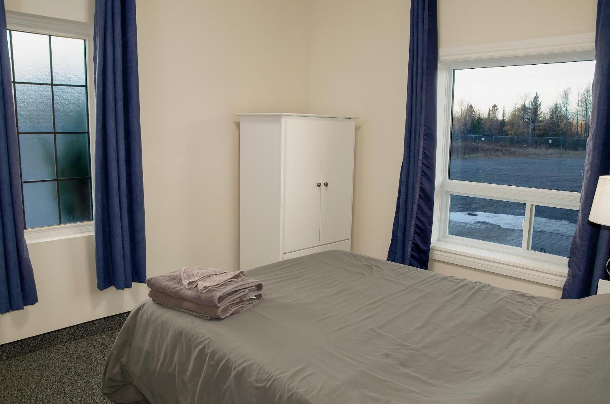 Prospectors Inn Kirkland Lake Екстериор снимка