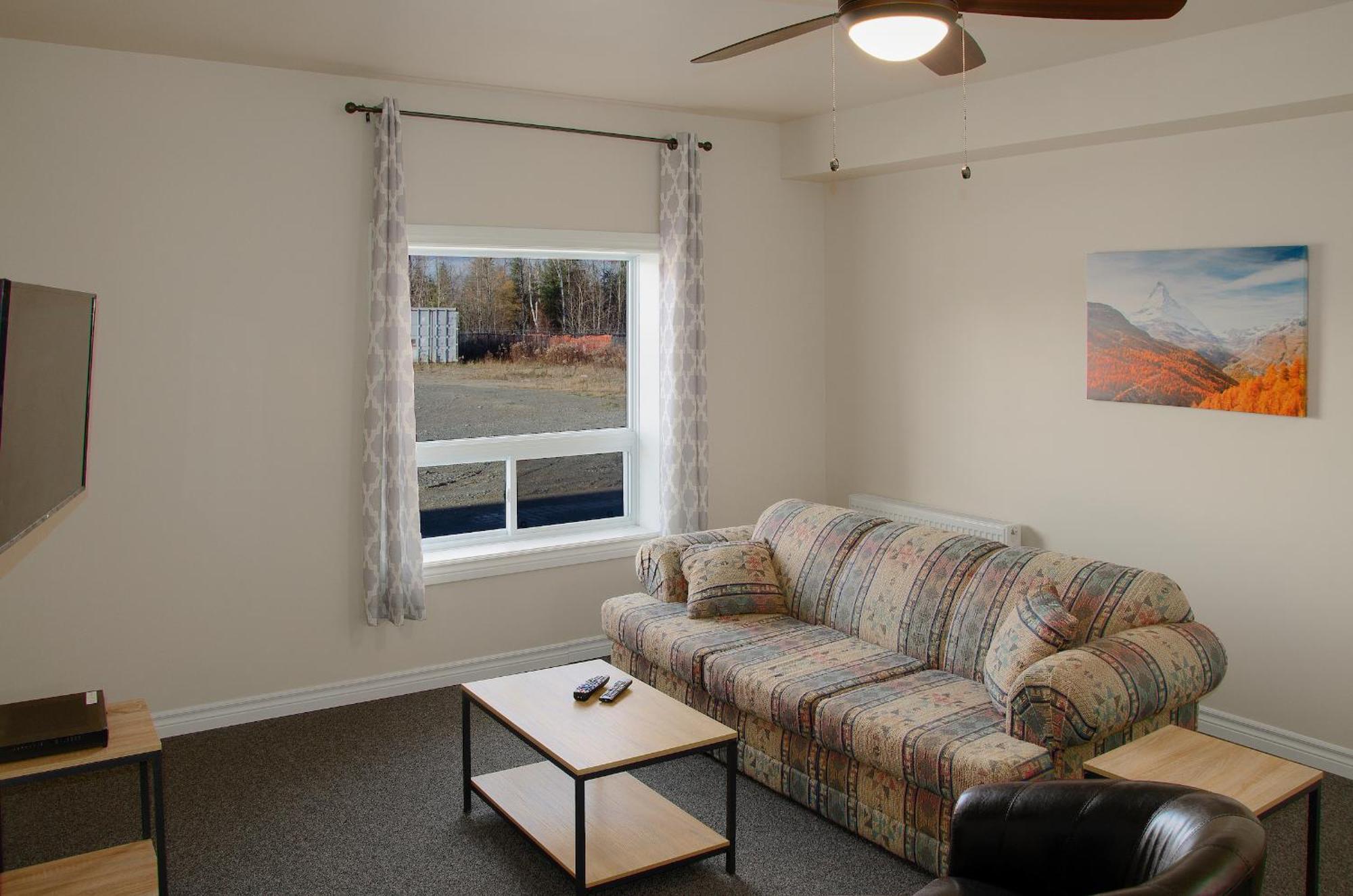 Prospectors Inn Kirkland Lake Екстериор снимка